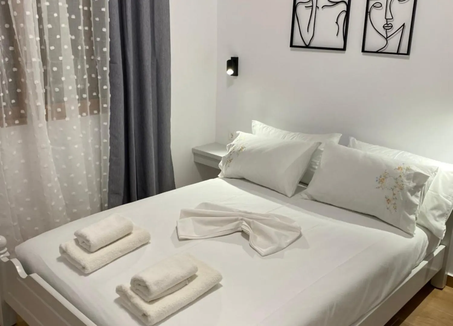 Suit Yourself Apartment Sarande