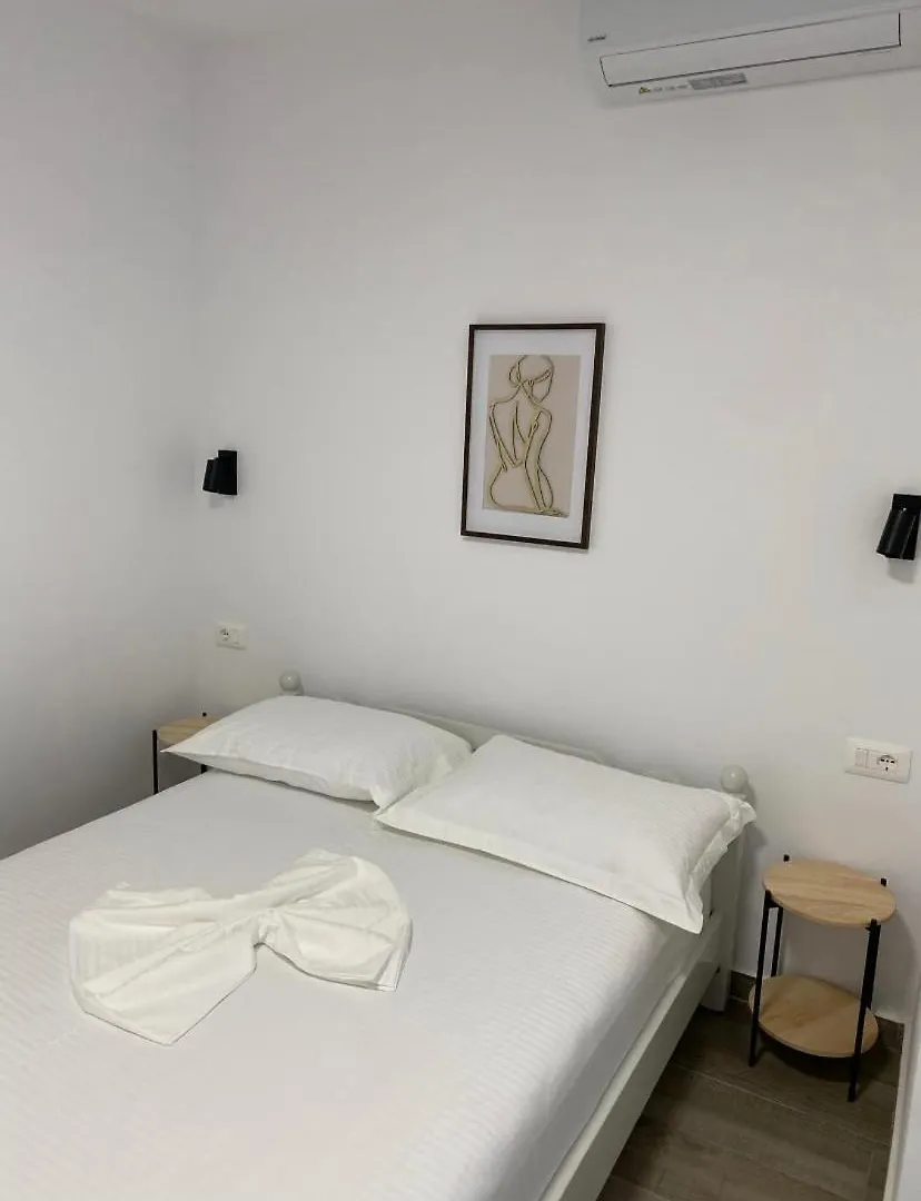 Suit Yourself Apartment Sarande Albania