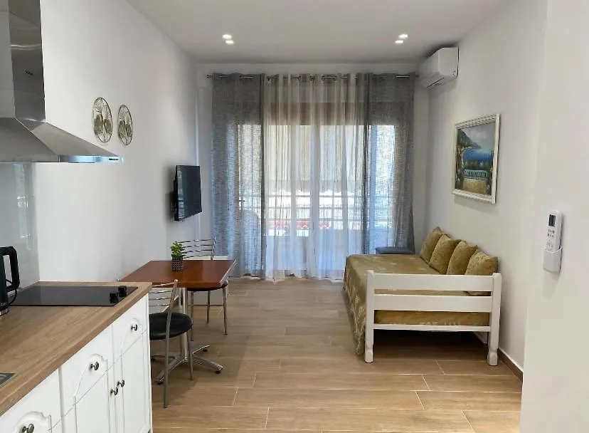Suit Yourself Apartment Sarande