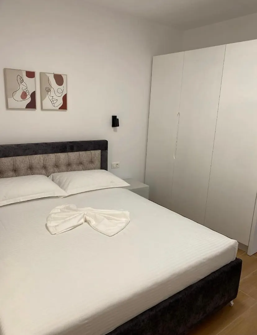 Suit Yourself Apartment Sarande