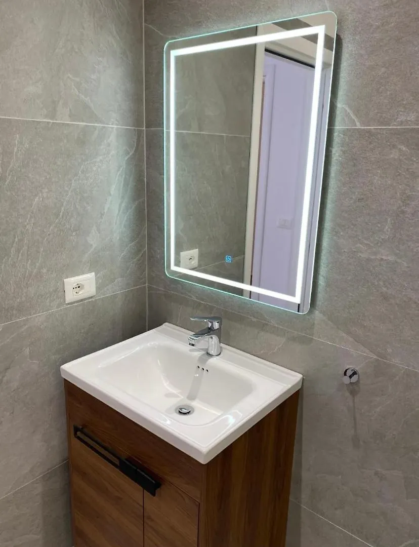 Suit Yourself Apartment Sarande